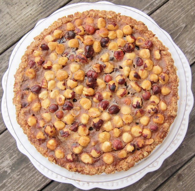 Oatmeal raisin pie
