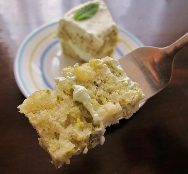 Sweet Pea Spring Cake (2)