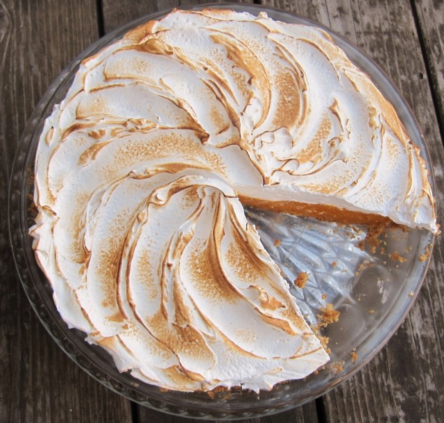 Mango Meringue Pie (12)