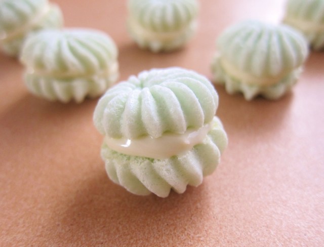 Wasabi meringues (37)