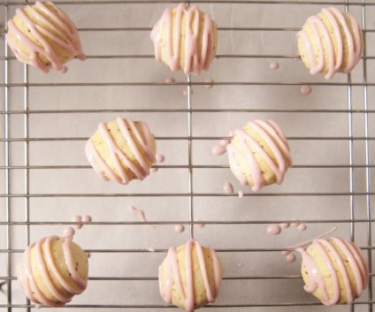 Fruit filled almond cookies (5)