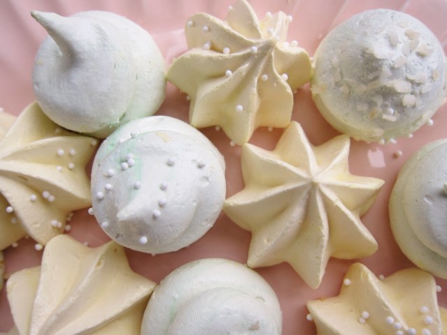 Lemongrass Meringues (17)